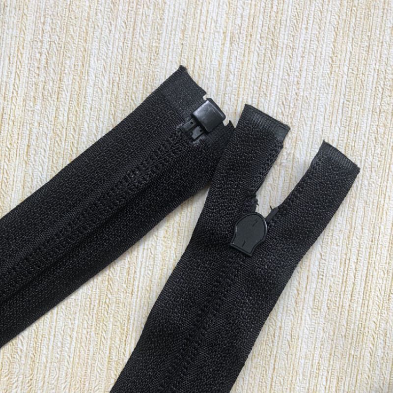 Best quality large nylon clothing zipper wholesae