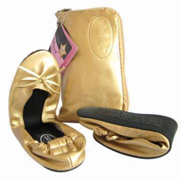 Women's casual shoes for outdoor use, available in various colors