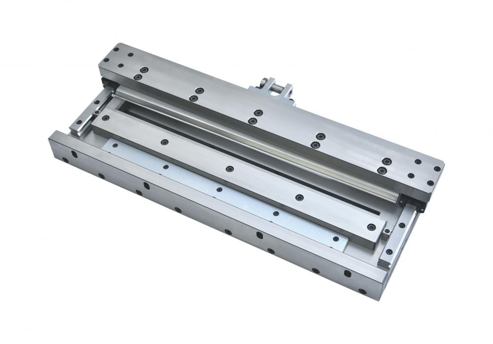 Cutter Mold With Guiding Rail