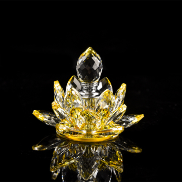 2022 New Crystal Crafts Square Lotus Flower Perfume Bottle for Car Decoration