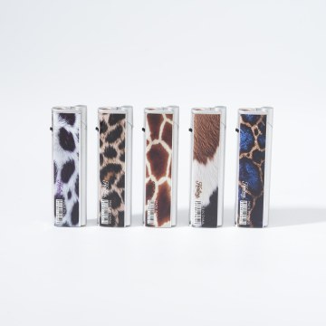 Isqueiro de metal com estampa de leopardo animal e girafa