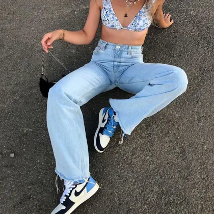 Light-colored retro high-waisted jeans