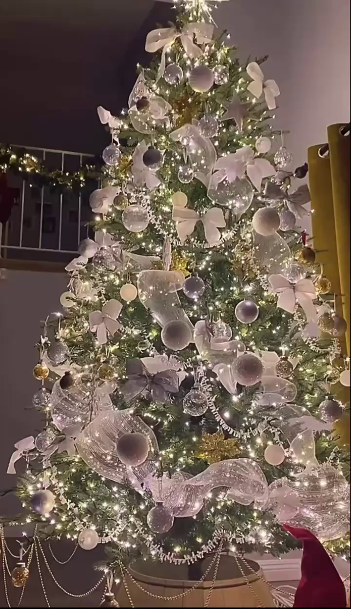 2025 New Christmas ball tree
