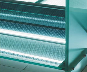 Anti-slip glass