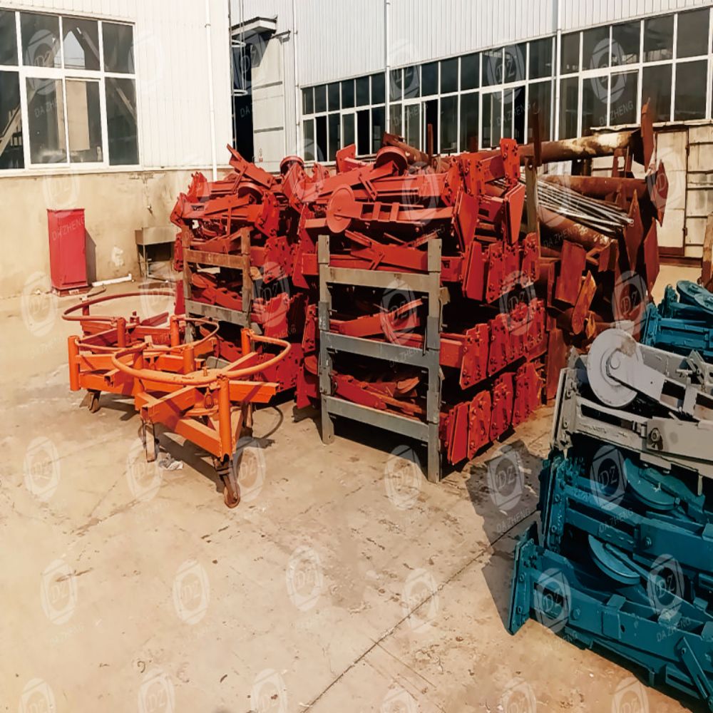 Feed silo for the building materials industry