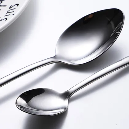 Factory wholesale restaurant home used Metal Material Cutlery spoon knife and fork sets flatware sets