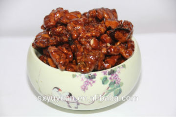 Caramelized walnut kernels