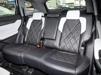 Changan CS75 PLUS VEHICLE