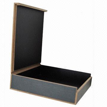 Wooden Necktie Gift Box, Measures 11x10x8cm