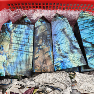 Natural Labradorite Stones Point Mixed Material Quartz Tower for Chakra Healing and Feng Shui