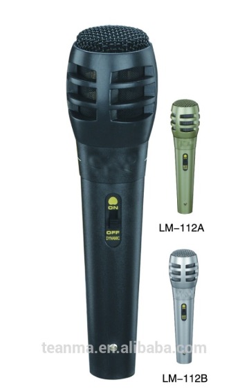 wired microphone with speaker