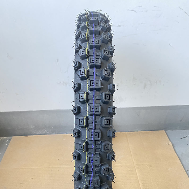 New type motorcycle tire 2.75-18 MT034