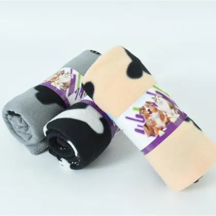 Amazon Hot Sale Pet Blanket Dog paw print pet blanket ( Roll it up in coloured paper )