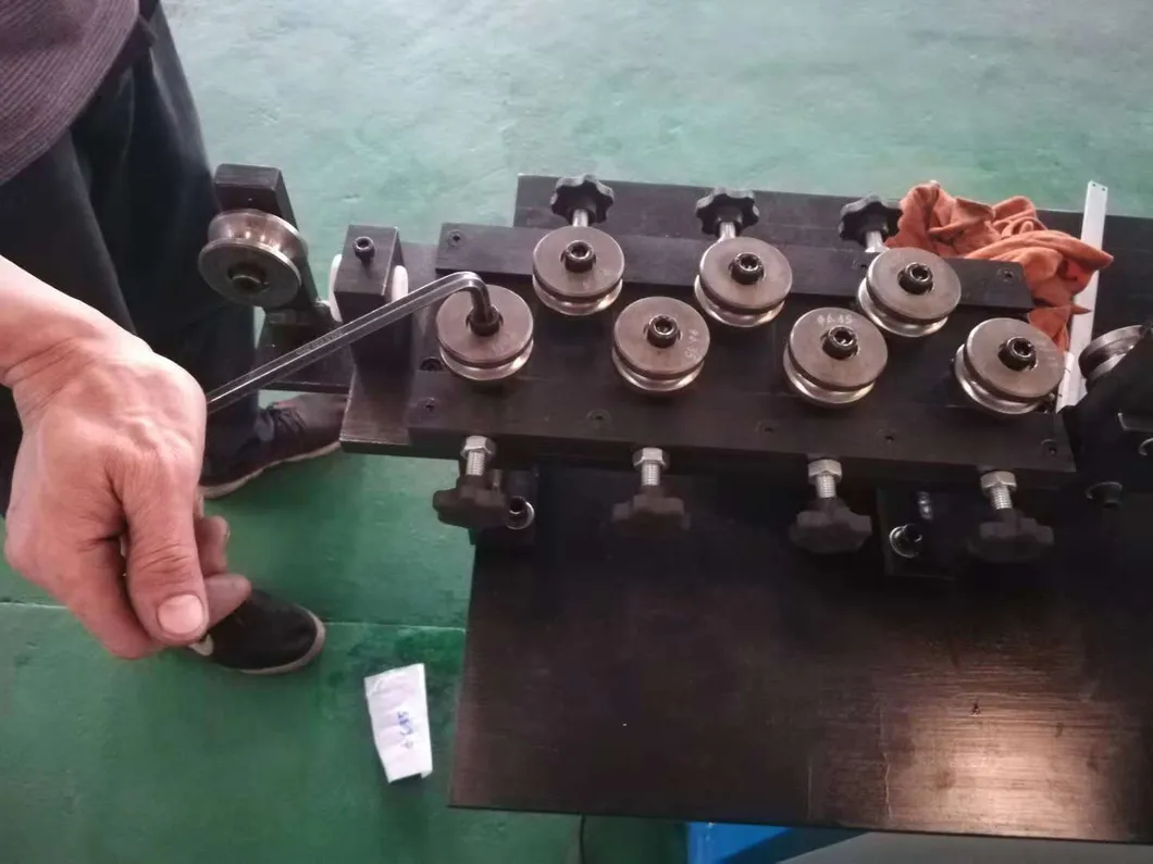 Capillary Feeding Copper Pipe Straightener and Orbital Cutting Machine for Air Conditioner