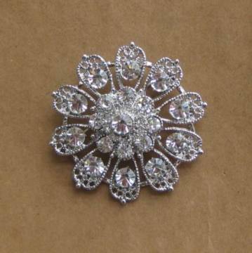 rhinestone sparkling wedding diamante brooches