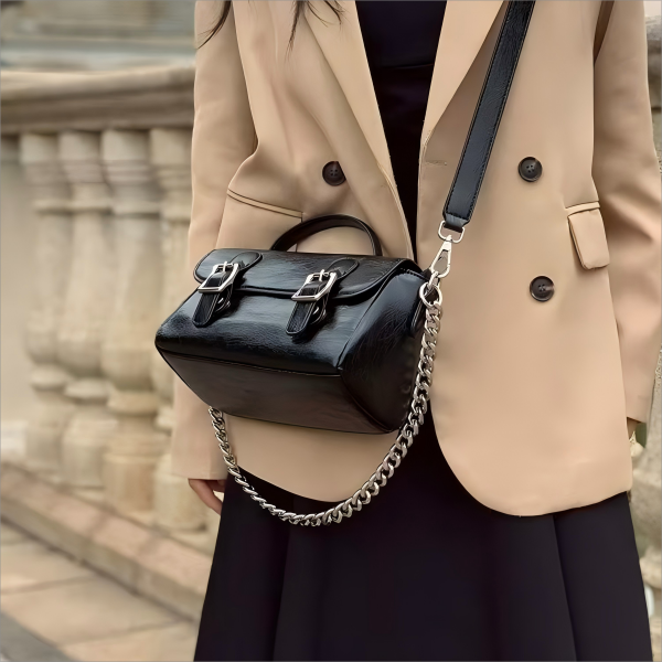 Lady's commuter travel handbag