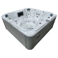 Smart large capacity hot tub for 7-person