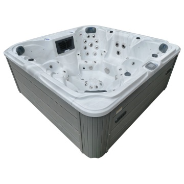 Smart large capacity hot tub for 7-person