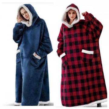 China Custom printed hooded blanket Supplier