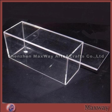 Transparent acrylic container box with lip