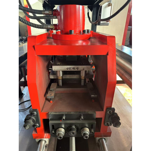 သတ္တုလုပ်ငန်းအတွက် တိကျသော Punching စနစ်