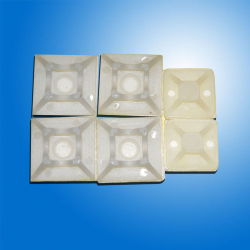 Pe Nylon 66 Material Self Adhesive Tie Mount With Good Insulation