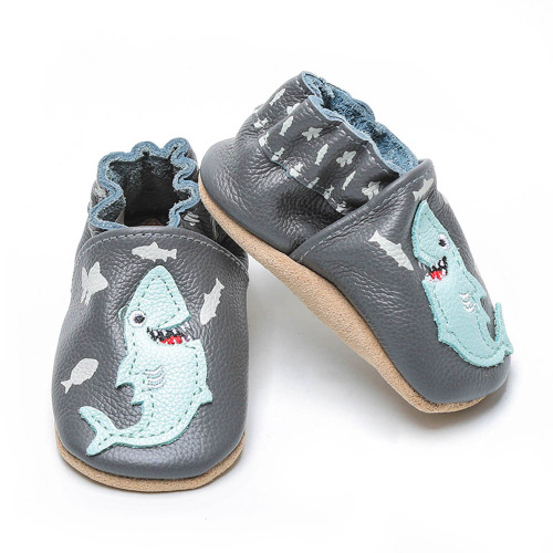 Zapatos de cuero suave para bebés Shark