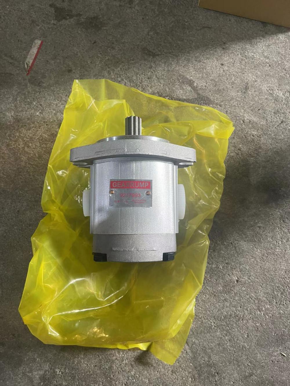 9217993 gear pump