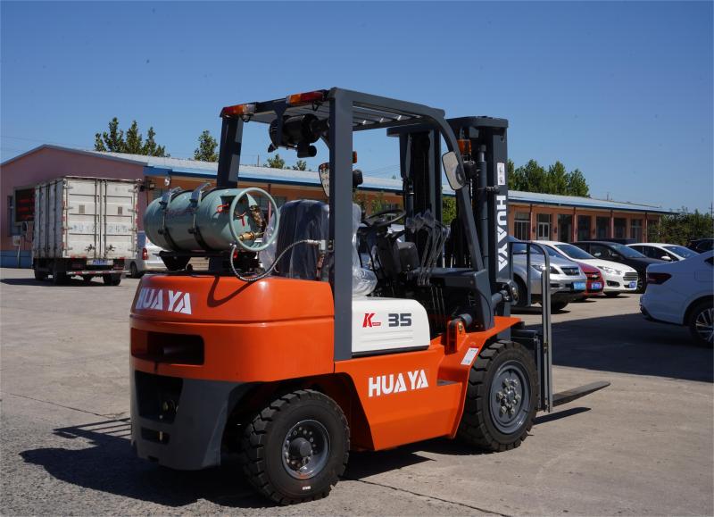 HUAYA Prime Quality LPG Forklifts 3 Ton to 5 Ton with Nissan K21/K25 Engines