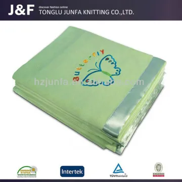 China wholesale OEM design bulk buy giraffe baby blanket