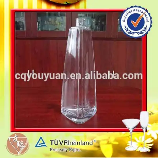 triangle shaped clear customized 700ml clear glass liquor bottle