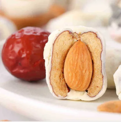 OEM Label Milk Jujube With Almond Kernel