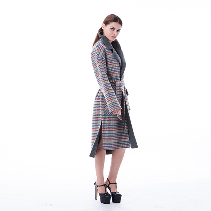 Vogue Coloured Checked Cashmere Windbreaker