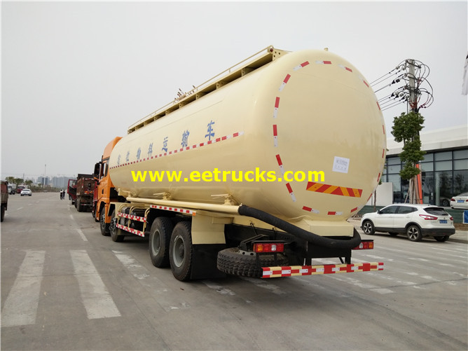 Pneumatic Dry Tanker Trucks