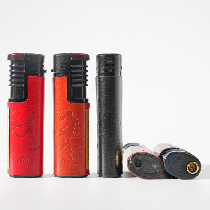 Пять цветных тисненого кожаного реактивного пламени зажигалки