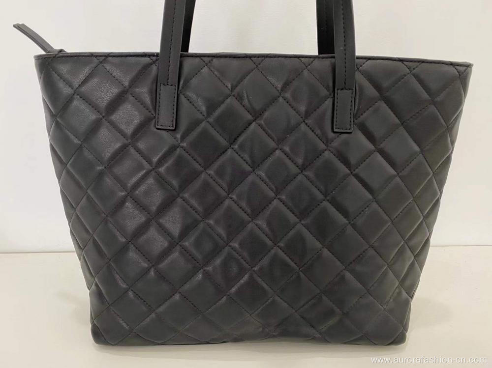 Classic Black Handbags and Shoulder bags