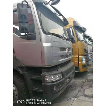 Caminhão trator 6x4 com motor diesel 420 cv