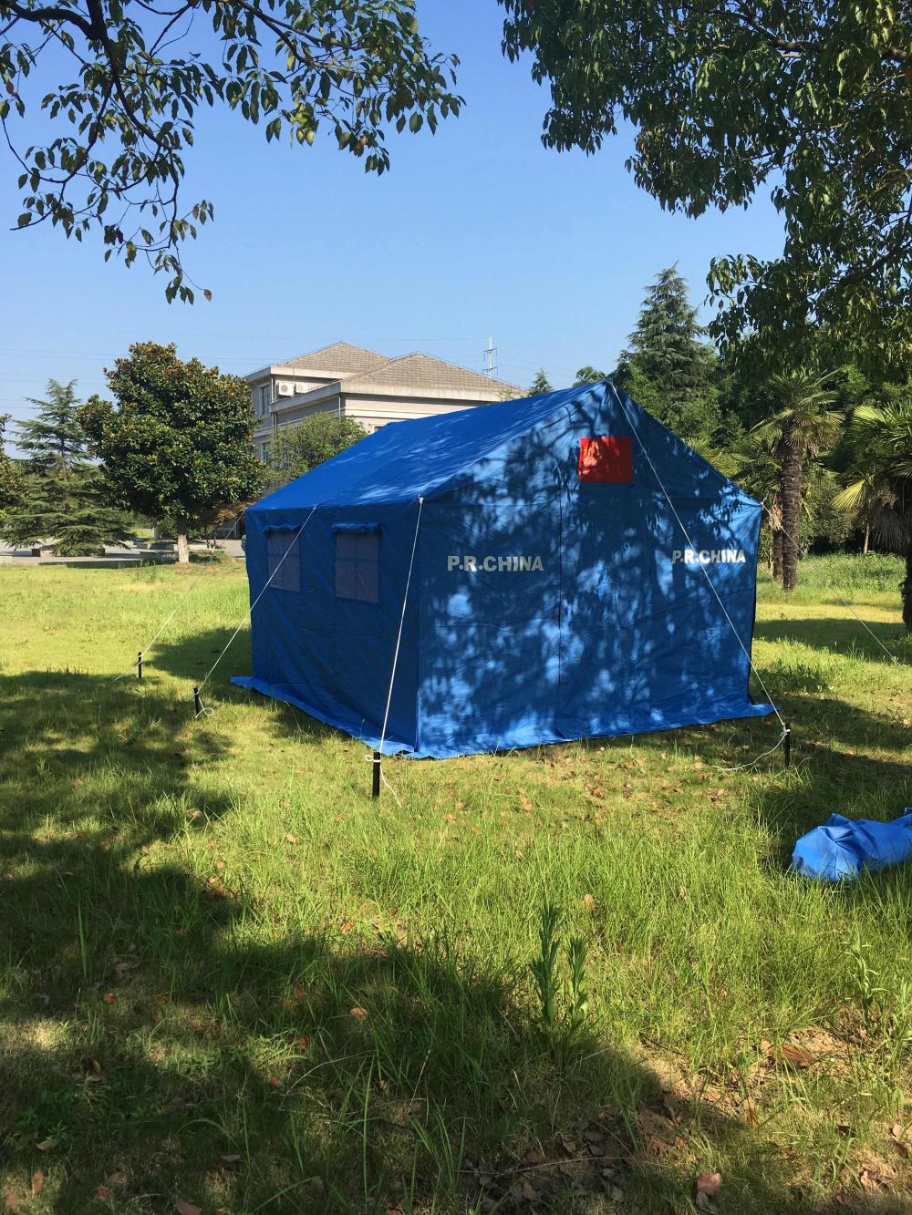 Tenda de moldura metálica azul