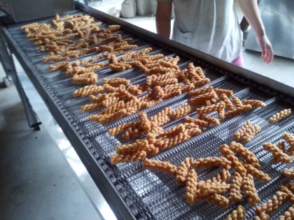 China Traditional Snacks Fried Dough Twist Machine Production Line