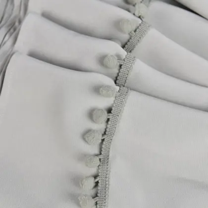 girl wearing mini A-line Skirt