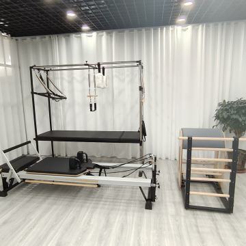 Aluminium- und Stahlausrüstung: Trapez, Turm, Pilates Reformer Set