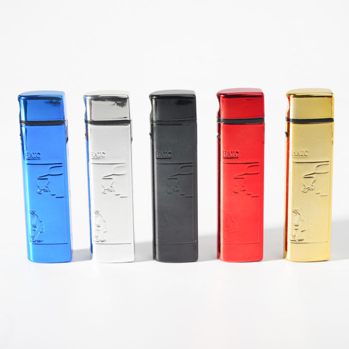 Свободная металлическая крышка с рельефом на вершине легче