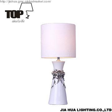 White Decoration Desk Lamp