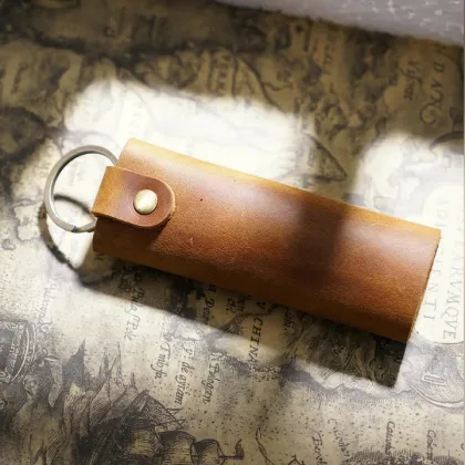Genuine Leather Key Cases: Vintage Style Key Wallets & Simple Keychains