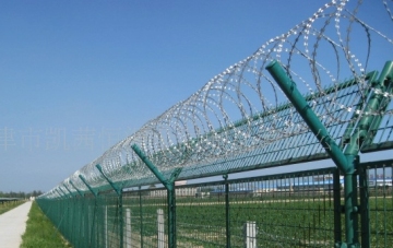 High Practical Y Post Wire Mesh Fence