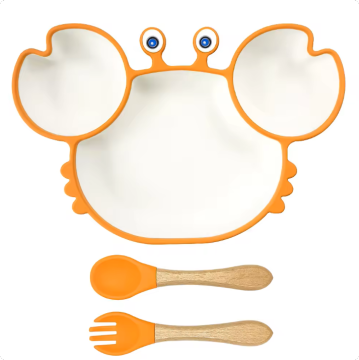 Crab-Shaped Divided Plate Silicone Baby Feeding Set