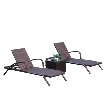 Outdoor Courtyard Lounge Chair