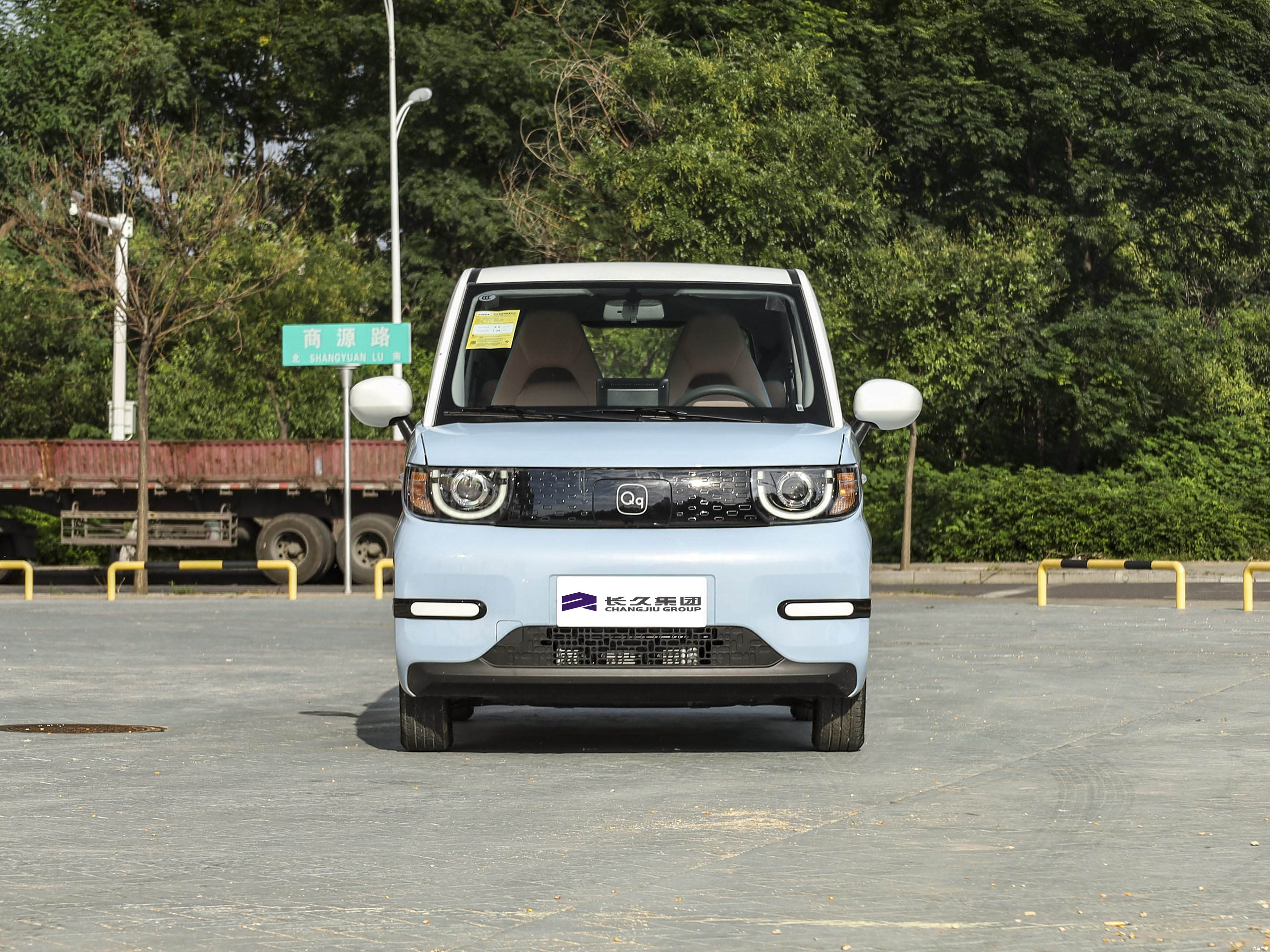 Chery QQ ice cream electric mini car
