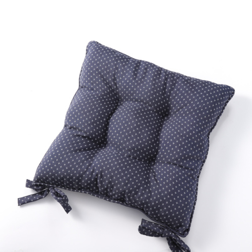 Un cuscino per una sedia da ufficio