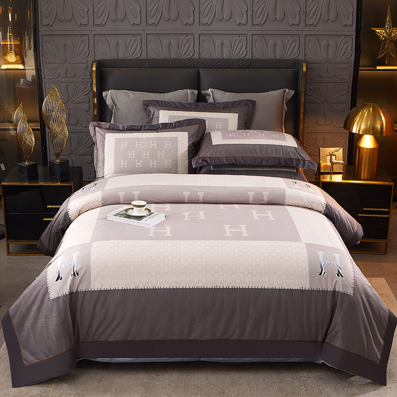 Factory wholesale solid velvet duvet bedding set